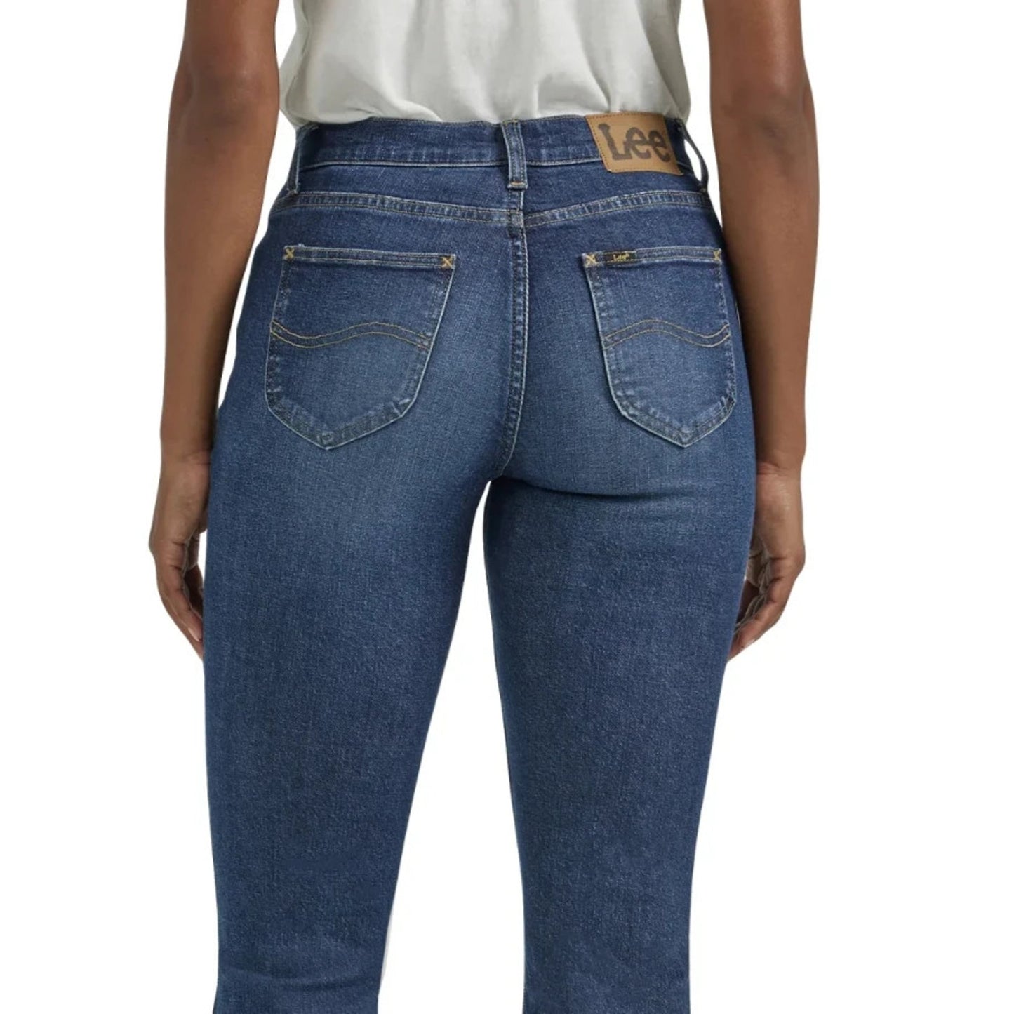 Lee Womens Legendary Flare Jean Full Dark Wash Size 4

Lee® Womens Legendary Flare Jean Full Dark Wash Size4