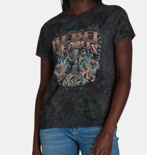 Wound Up Juniors Rebel Hearts Graphic Print T-Shirt Black Size XS