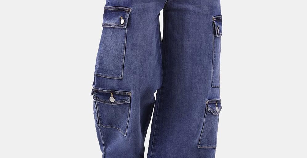 No Boundaries Women Baggy Cargo Jeans 32 Inseam Dark Wash Size S (4-6)