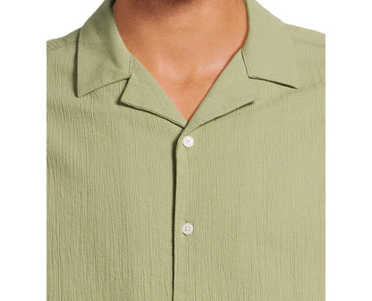 No Boundaries Mens Cotton Crinkle Button Front Shirt  Fresh Fern Size S (34-36)