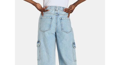 No Boundaries Womens Jeans with Grommet Belt 31 Inseam Light Wash Size XS (0-2)