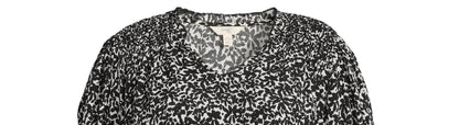 Terra & Sky Womens Plus Size Smocked V-Neck Blouse Floral/Black Size 3X(24W-26W)