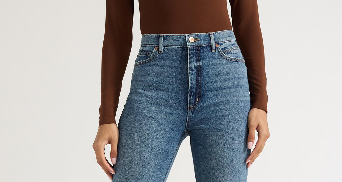 Sofia Jeans Womens Paloma Slim Straight Super High Rise Jeans Medium Wash Size 0