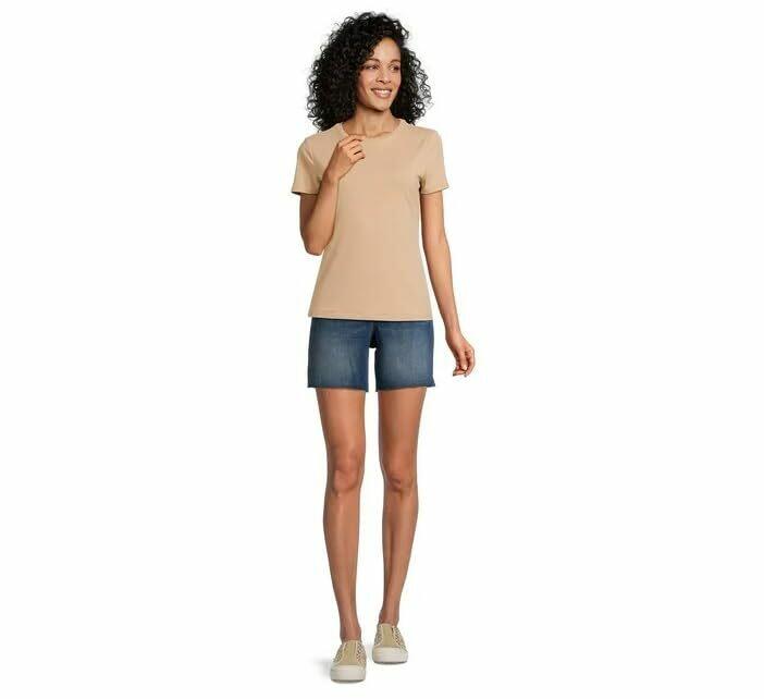 Time and Tru Women's Mid Rise Raw Hem 6" Denim Shorts Medium Wash Size 20