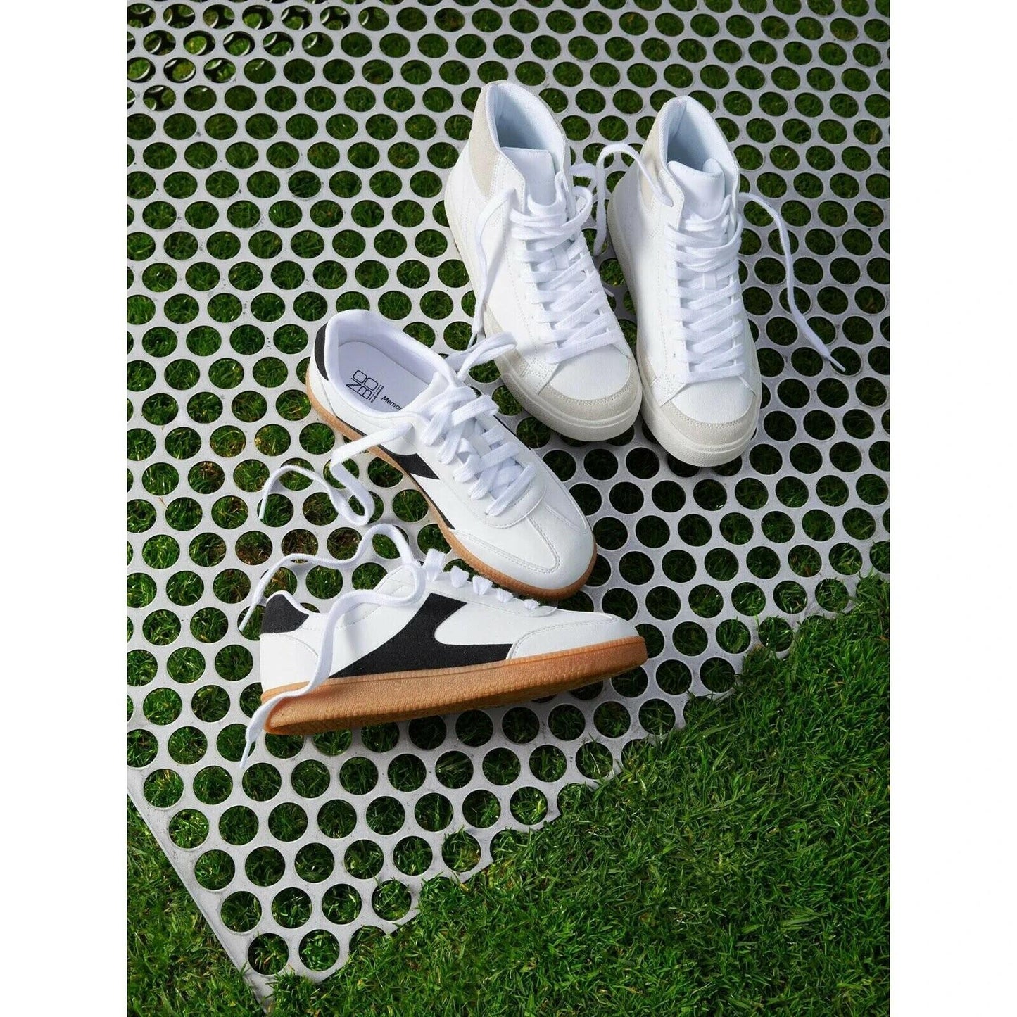 No Boundaries Womens Sports Casual Sneakers Lace Up Memory Foam White Black 10