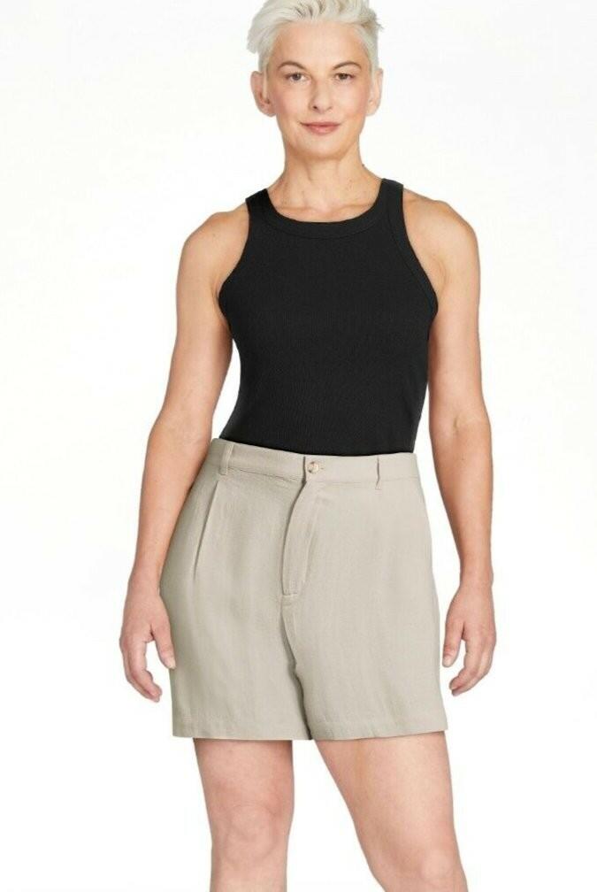 Time and Tru Womens Linen-Blend Shorts 5" Inseam Front Pleats Beige Size M