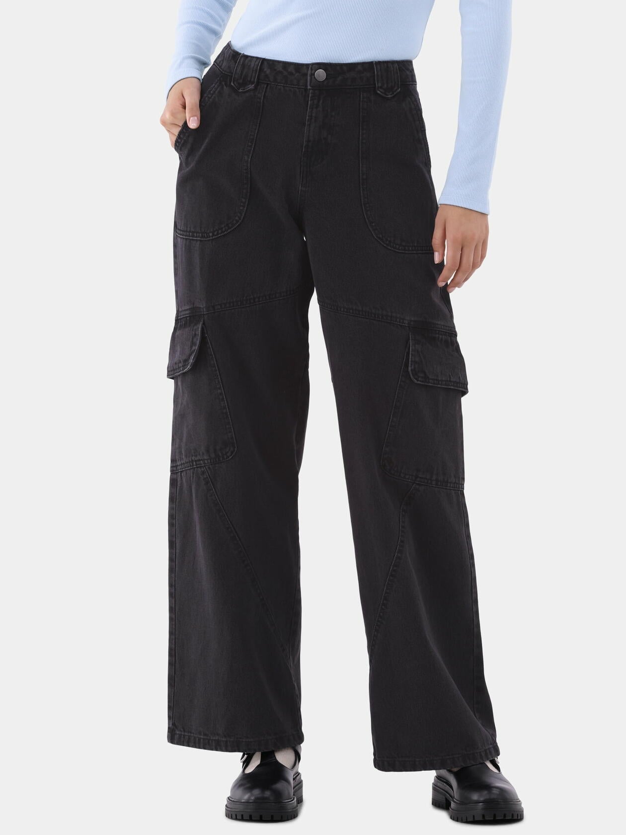 No Boundaries Wide Leg Cargo Pants Womens