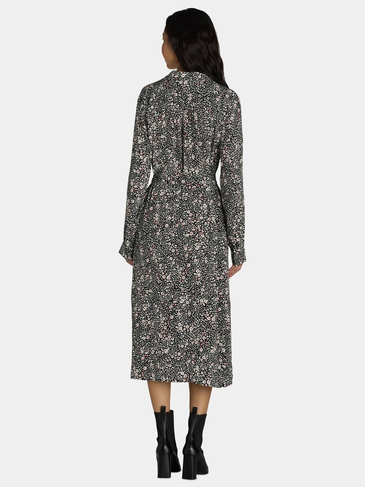 Time and Tru Womens and Womens Plus Shirt Dress Black Soot Daisy Size L