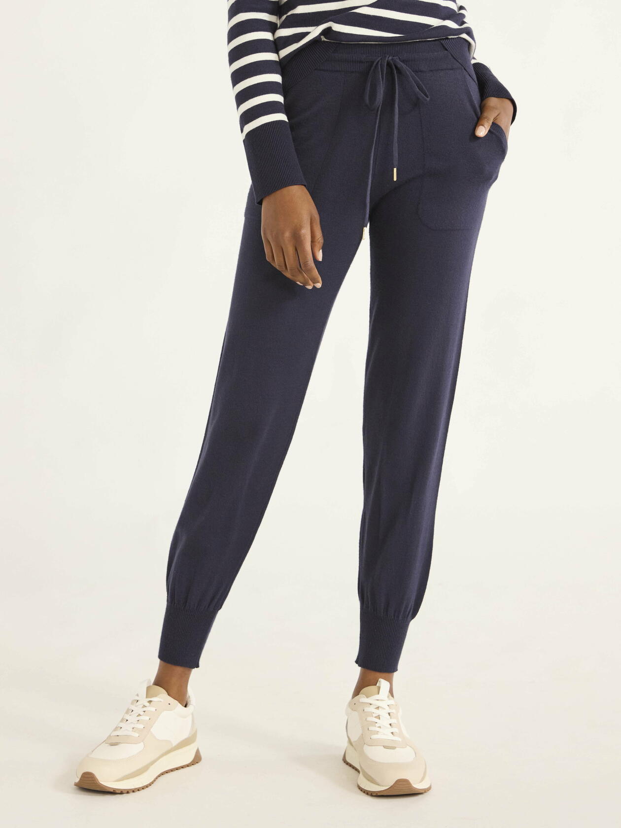 Free Assembly Womens Cozy Yarn Sweater Jogger Pants Navy Blazer Size XS