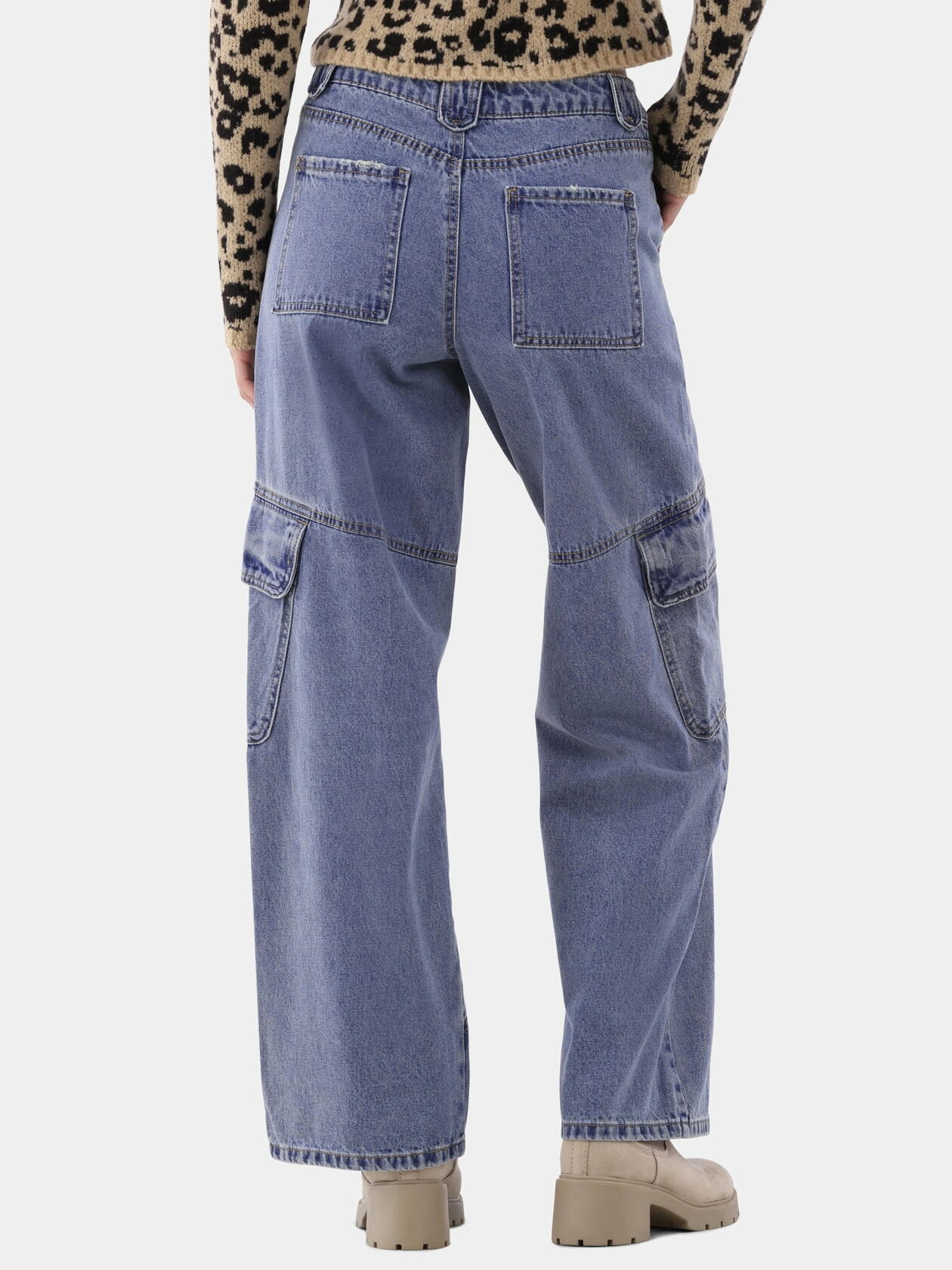 No Boundaries Wide Leg Cargo Pants Womens